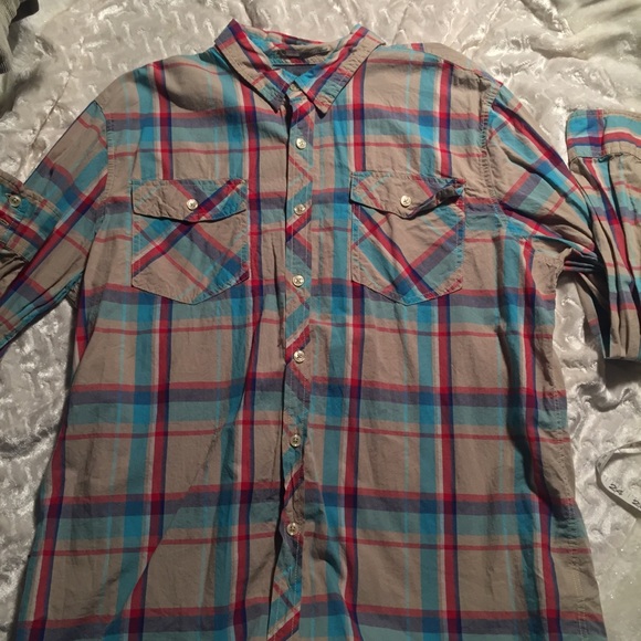 ๐21Men Plaid Button Down๐ - Picture 6 of 6